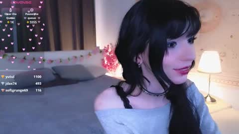 Draculaura online show from 16, 2, 2025