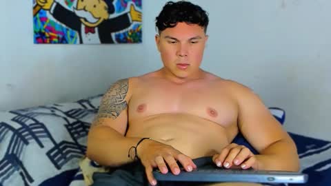 drake_xion1 online show from 11, 11, 2025