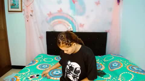 Snapshot of dream__girls69944 chatting on 18, 10, 2025 sharon online show from 18, 10, 2025