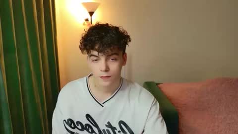 Snapshot of dreamgonetan chatting on 9, 11, 2025 dreamgonetan online show from 9, 11, 2025