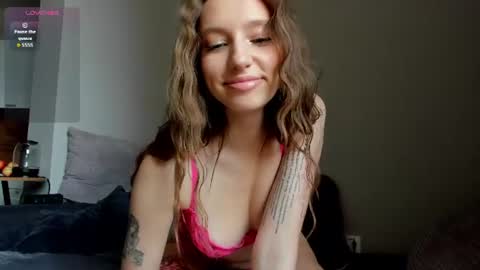  Hello im Eva  online show from 23, 7, 2026