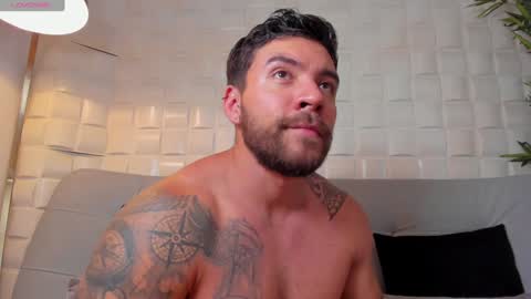 Snapshot of dreammr1 chatting on 14, 12, 2024 cris online show from 14, 12, 2024