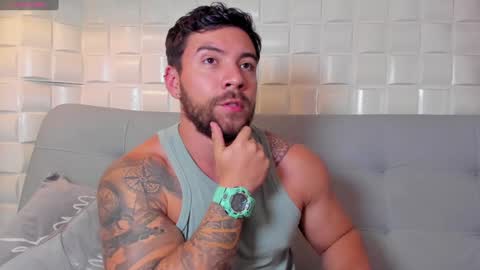 Snapshot of dreammr1 chatting on 17, 12, 2024 cris online show from 17, 12, 2024