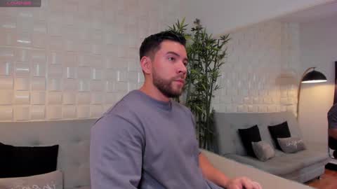 Snapshot of dreammr1 chatting on 20, 12, 2024 cris online show from 20, 12, 2024