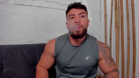 Snapshot of dreammr1 chatting on 19, 2, 2025 cris online show from 19, 2, 2025