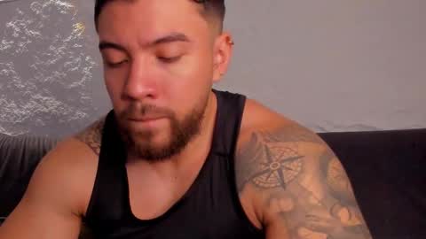 Snapshot of dreammr1 chatting on 10, 10, 2025 cris online show from 10, 10, 2025