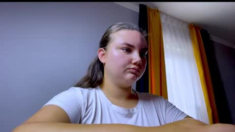 Mila online show from 2, 8, 2026