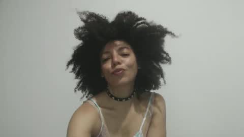 DreamyLatina online show from 4, 5, 2026