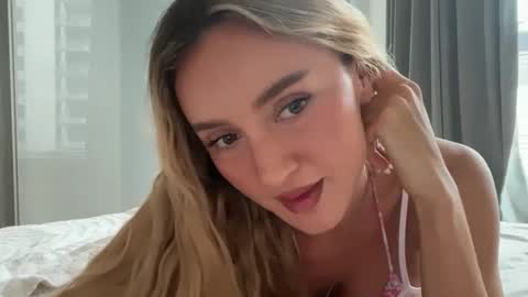 Lilah  online show from 8, 5, 2026