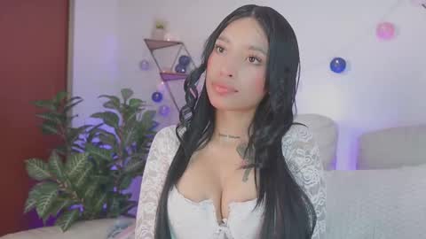 Snapshot of driana_hoffman chatting on 6, 11, 2025 DRIANA online show from 6, 11, 2025