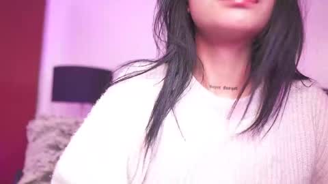 Snapshot of driana_hoffman chatting on 28, 11, 2025 DRIANA online show from 28, 11, 2025