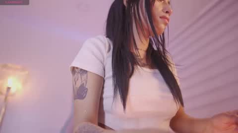 Snapshot of driana_hoffman chatting on 4, 3, 2026 DRIANA online show from 4, 3, 2026