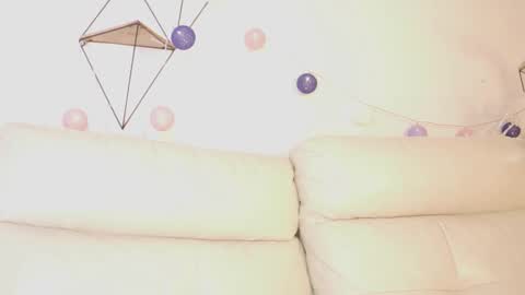 Snapshot of driana_hoffman chatting on 5, 3, 2026 DRIANA online show from 5, 3, 2026