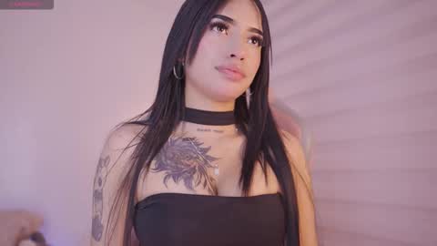 Snapshot of driana_hoffman chatting on 7, 3, 2026 DRIANA online show from 7, 3, 2026