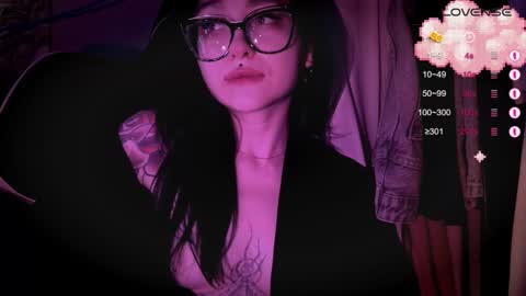 Tara  Sonny online show from 3, 10, 2025