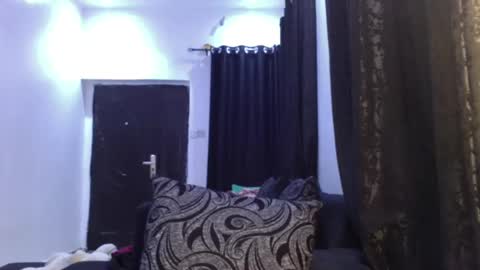 dripping_luna online show from 1, 2, 2025