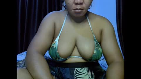 Snapshot of drippingnwet chatting on 15, 4, 2026 drippingnwet online show from 15, 4, 2026