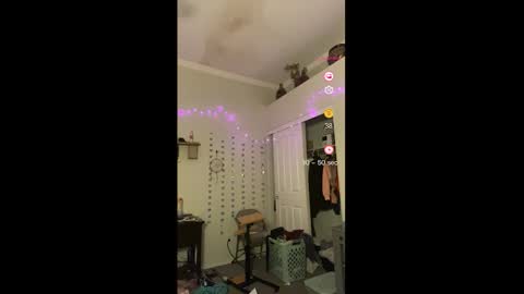 Snapshot of drippykitty888 chatting on 8, 1, 2026 Drippy kitty online show from 8, 1, 2026