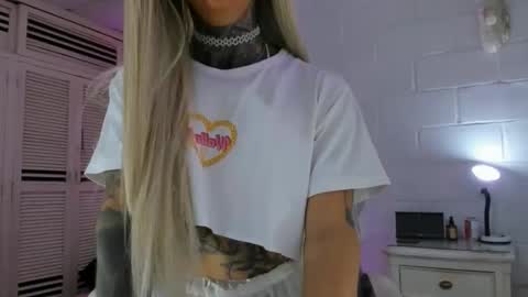 drippyorlove online show from 19, 11, 2025