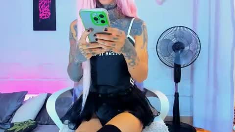 drippyorlove online show from 22, 7, 2026