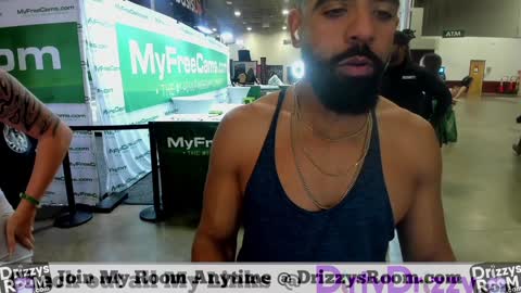 Snapshot of drizzys_room chatting on 6, 12, 2024 DirtyDrizzy online show from 6, 12, 2024