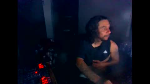 Snapshot of drogoloko233 chatting on 19, 10, 2025 drogo lpkp online show from 19, 10, 2025