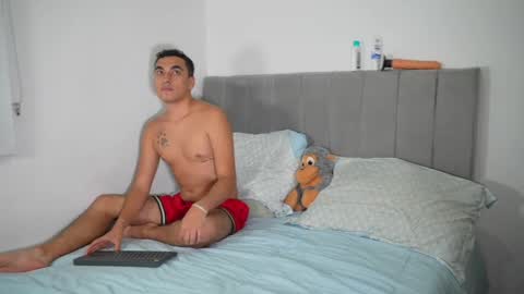 Snapshot of dual_seduction chatting on 10, 3, 2025 Dual seduction Alejo xo y Dani xo online show from 10, 3, 2025