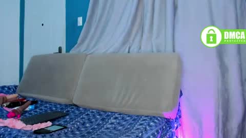 duamilktits online show from 9, 8, 2026