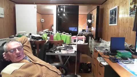 dugudu38 online show from 4, 12, 2024