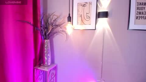 dulce__fiore07 online show from 20, 11, 2025