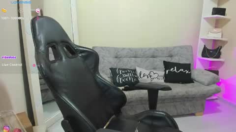 Snapshot of dulce_alice_ chatting on 9, 5, 2026 ALICE online show from 9, 5, 2026