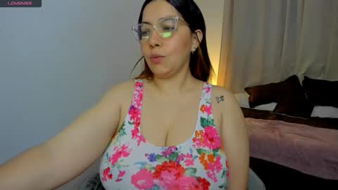 dulce brithany online show from 11, 11, 2025