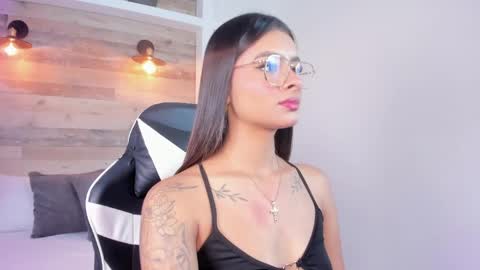 Snapshot of dulce_glow_ chatting on 2, 5, 2026 D U L C E online show from 2, 5, 2026
