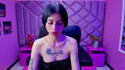 dulce_miiaa online show from 6, 11, 2025