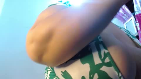 Snapshot of dulce_mmaria chatting on 24, 2, 2025 dulce online show from 24, 2, 2025