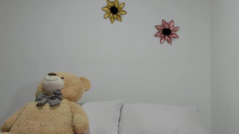 Dulce  online show from 29, 1, 2025