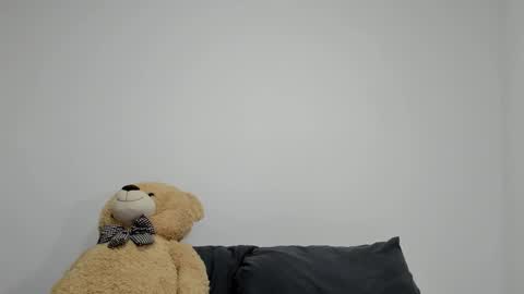 Dulce  online show from 27, 2, 2025