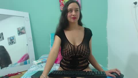 Snapshot of dulce_sexy21 chatting on 28, 1, 2025 dulce_sexy21 online show from 28, 1, 2025