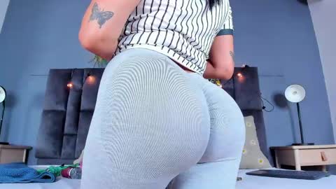 DULCE AURORA online show from 5, 5, 2026