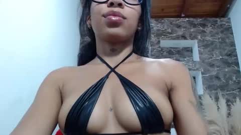 dulcetaylorss online show from 11, 2, 2025