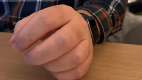 Snapshot of dupf127 chatting on 17, 11, 2025 FloFrenchCurv288 online show from 17, 11, 2025