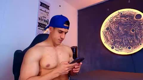 duran_dhikol1 online show from 2, 8, 2026