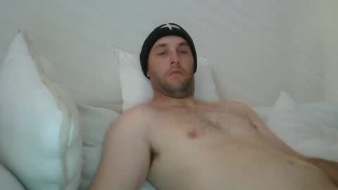 Snapshot of dustyroy09 chatting on 19, 12, 2024 dustyroy09 online show from 19, 12, 2024