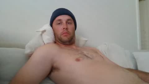 Snapshot of dustyroy09 chatting on 6, 3, 2026 dustyroy09 online show from 6, 3, 2026