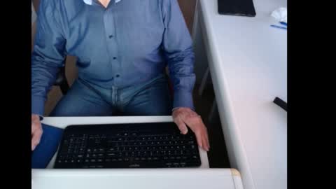 dutchpornking2 online show from 20, 10, 2025