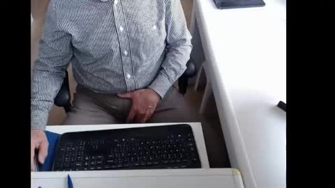 dutchpornking2 online show from 7, 5, 2026