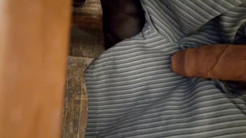 Snapshot of dvelope chatting on 5, 3, 2025 dVe1oPe online show from 5, 3, 2025