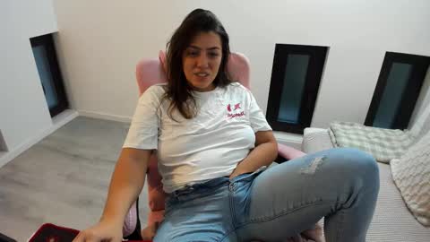 dayana online show from 9, 10, 2025