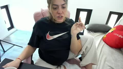 dayana online show from 3, 5, 2026