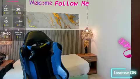 dyla_n18_ online show from 25, 7, 2026